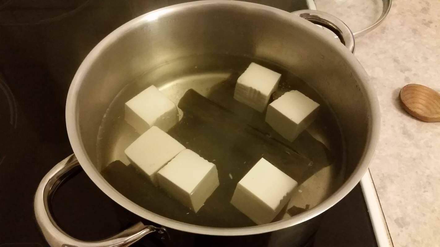 yudofu-schritt-3-tofu-kochen