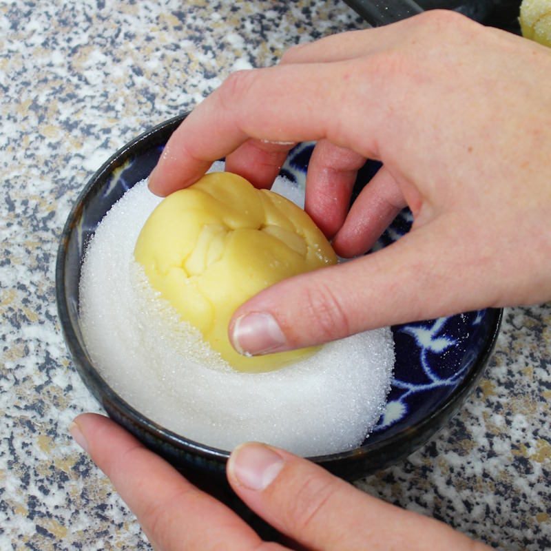 Melonpan - Passaggio 15: spolverare di zucchero il Melonpan