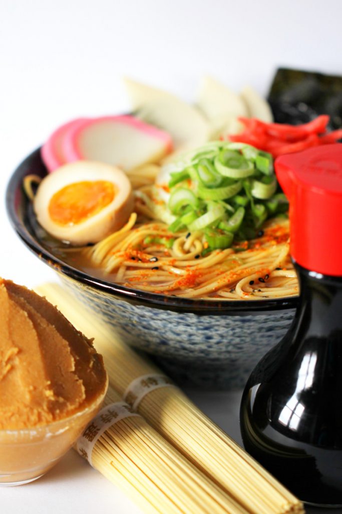 Ramen Nudeln in 5 einfachen Schritten selber machen!