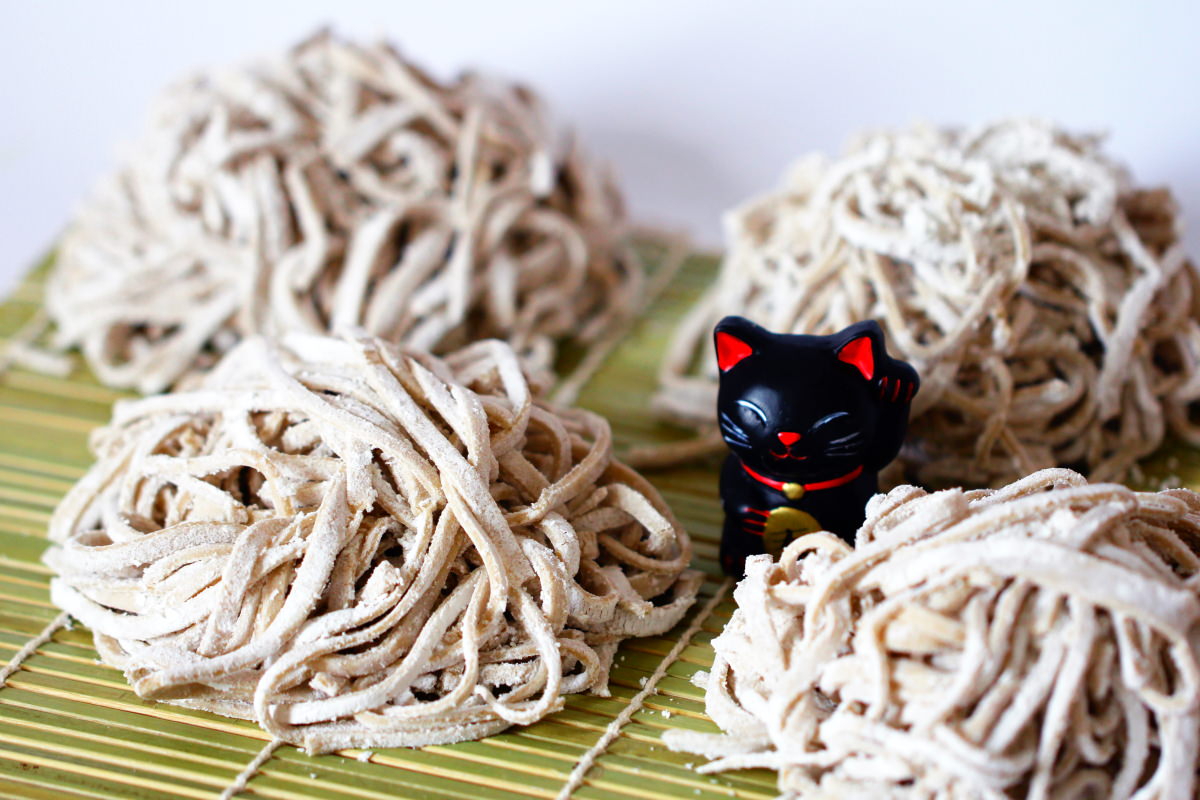 Preparare la pasta soba in casa – Immagine di copertina