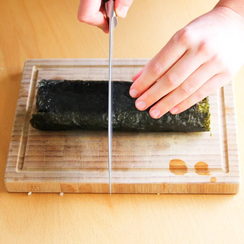 Futomaki Schritt 10 Sushi-Rolle schneiden