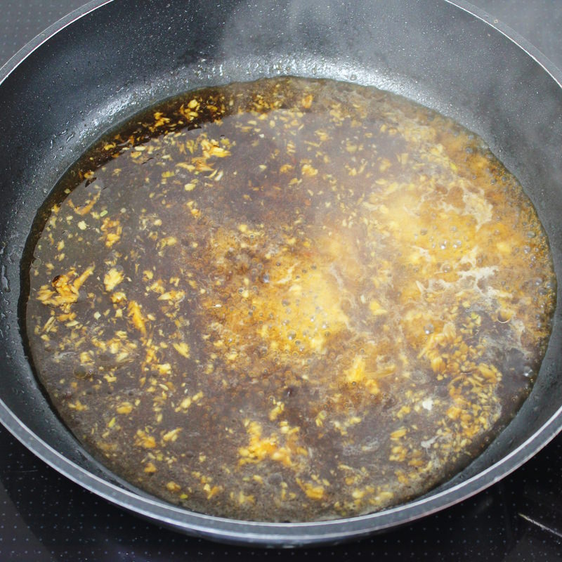 Butadon Passaggio 6: far sobbollire la salsa