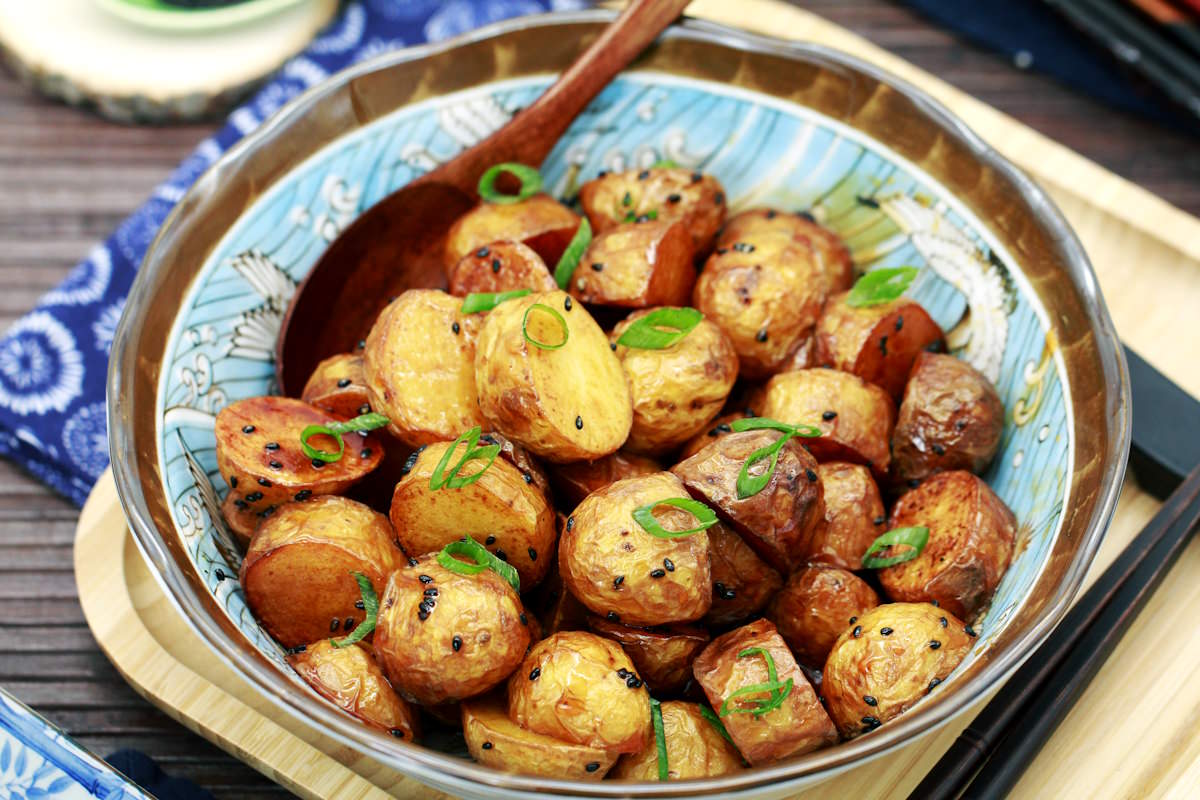 Potatoes in soy sauce Cover image 2